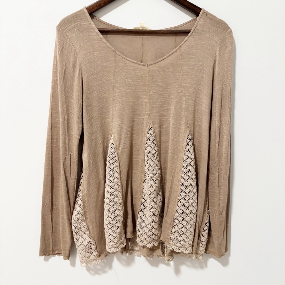Hem & Thread Tan Long Sleeve Top Womens Size Large Lace Inset Detail Boho‎ Fairy